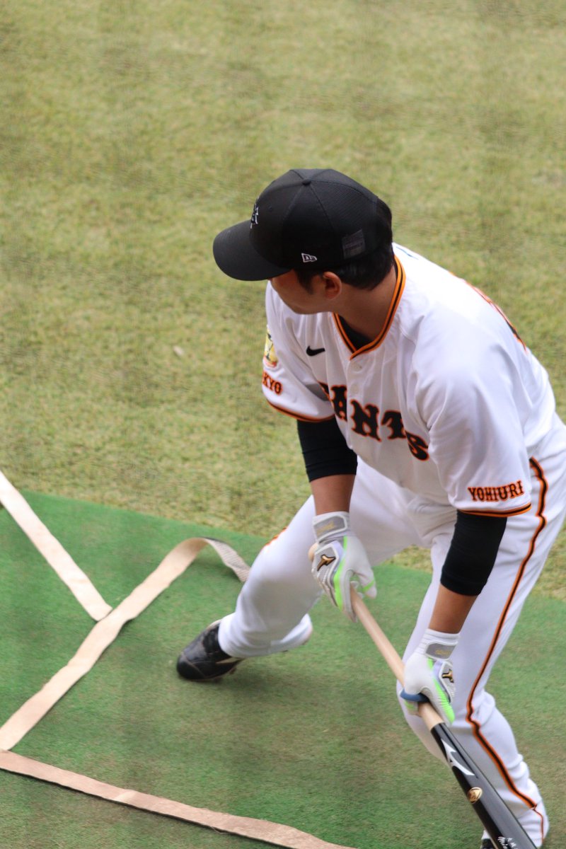 バント練習! #大城卓三 捕手 2025.11.ジャイアンツタウン