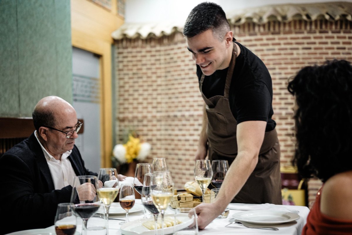 El buscasetas de este finde, al final ponemos las alubias de la carta adaptadas que las probamos ayer con boletos pinicolas y están cojonudas 

¡Feliz fin de semana! 🙂‍↔️🍄‍🟫