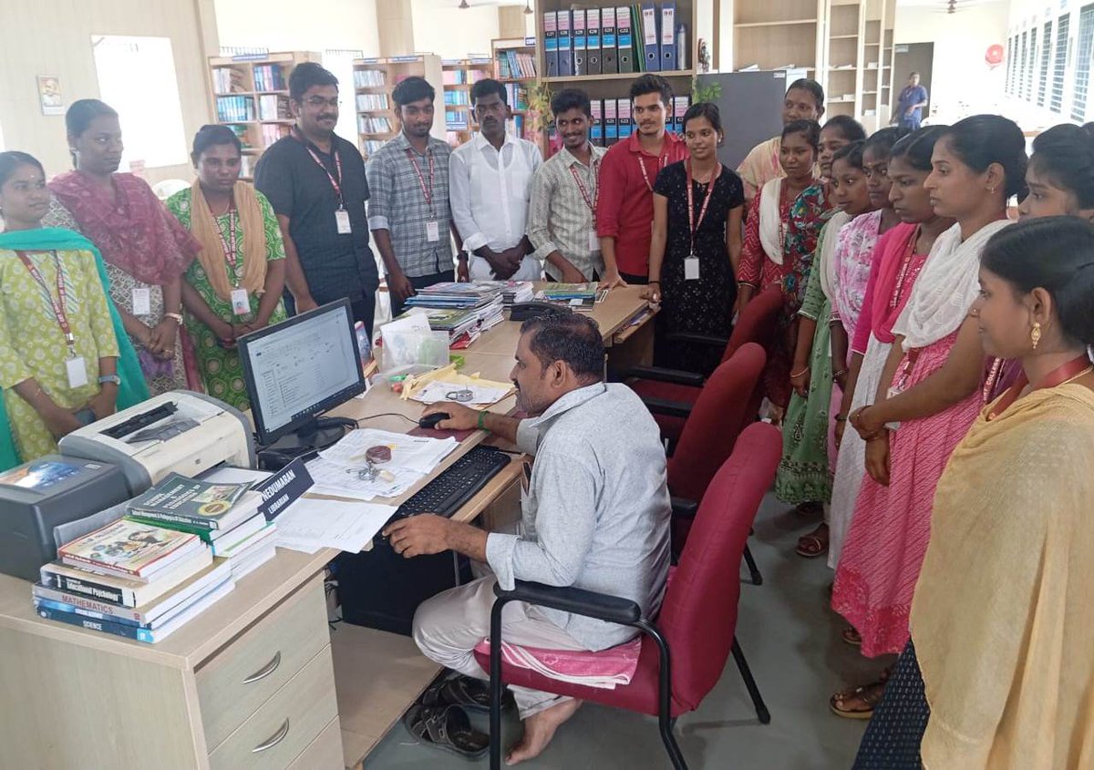 NSSGRT1TVLR's tweet image. Library Week – 2025 Begins with a Reading Marathon! 
GRT COE, Tiruttani, launched Library Week - Day 1 with an inspiring Reading Marathon on 14.11.25 #GRTCollegeOfEducation #LibraryWeek2025 #ReadingMarathon #TeacherEducation #FutureTeachers #LibraryActivities #GRTCOE #Tiruttani