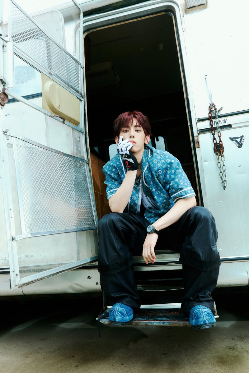 CUBE_NOWZ's tweet image. NOWZ (나우즈) 3rd Single [Play Ball]  

Concept Photo : General VER.
#현빈 #HYEONBIN 

⚾ 2025. 11. 26. 6PM (KST)

#NOWZ #나우즈 
#PlayBall