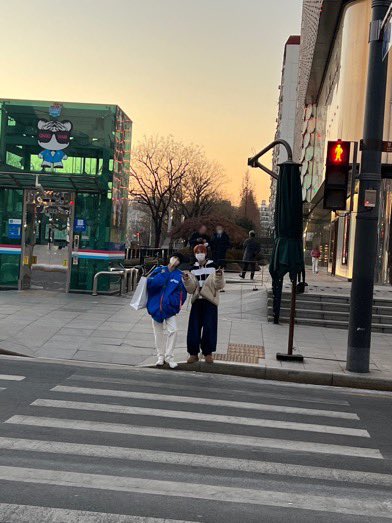 kttyhao's tweet image. my brother dino once tried but then bumped into jeonghan &amp;amp; dk on the street