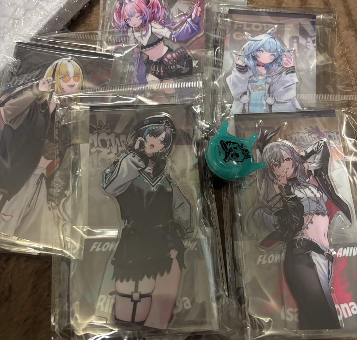 周年グッズ届いた〜‼️ リングライト1個に賭けたら千速カラー‼️ 大