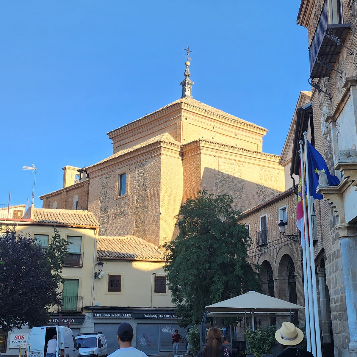 힘빼고 그려보려고 노력중