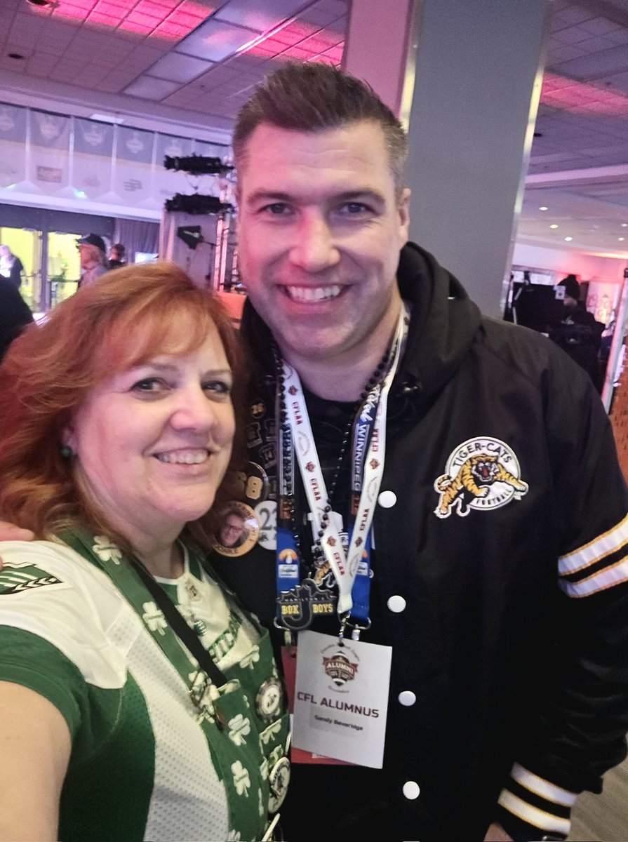 JaniceOwen's tweet photo. I dunno but @SandyBev19 might just overtake Andy as my favourite #TiCat alumni!! ๐ https://t.co/ulEx9NltOc