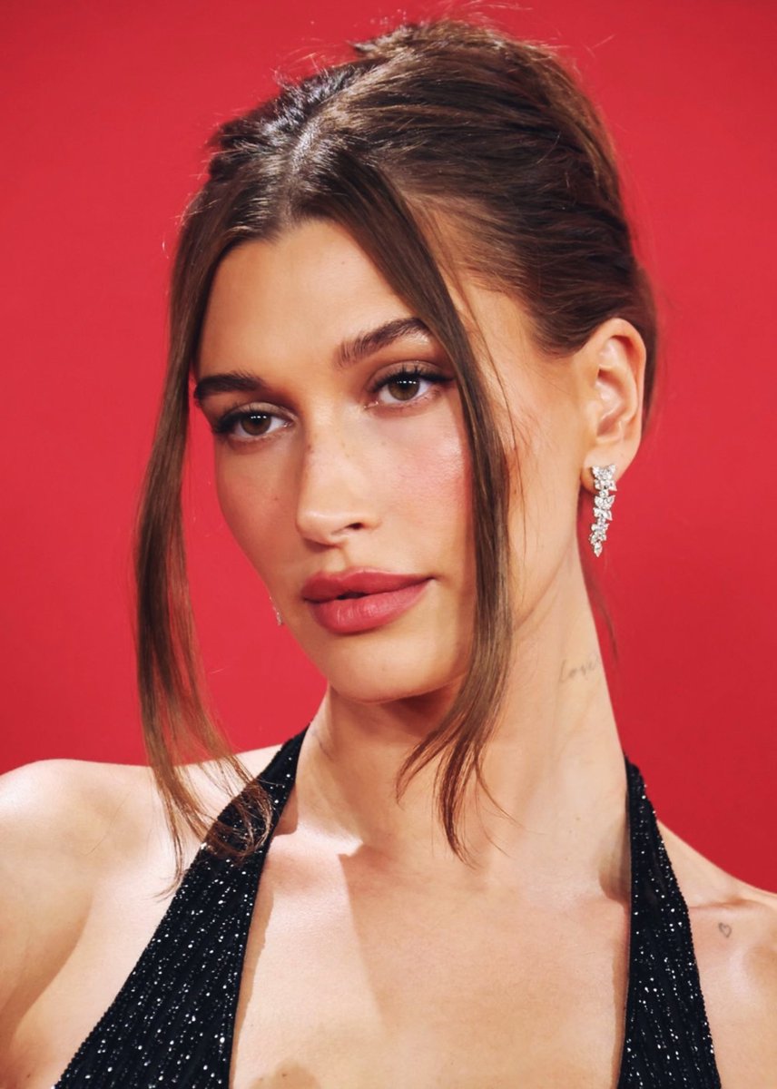 face card so insane it got people saying it’s plastic