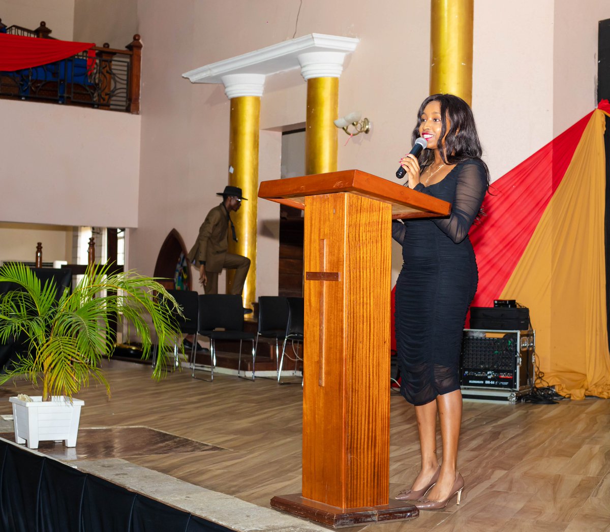 eMobilis's tweet image. @KatrinaMuchemi went on to share that over the next five years, those who learn quickly, experiment boldly, and share openly would have the strongest advantage and that consistency, curiosity and courage are the keys to standing out as a creator.

#eMobilisgrad2025 #codewithAI