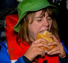 TapeWormGenius's tweet photo. @TadhgHickey Is that what Greta was trying to do? I thought she was just trying to get free sandwiches https://t.co/p3C5GOncb9