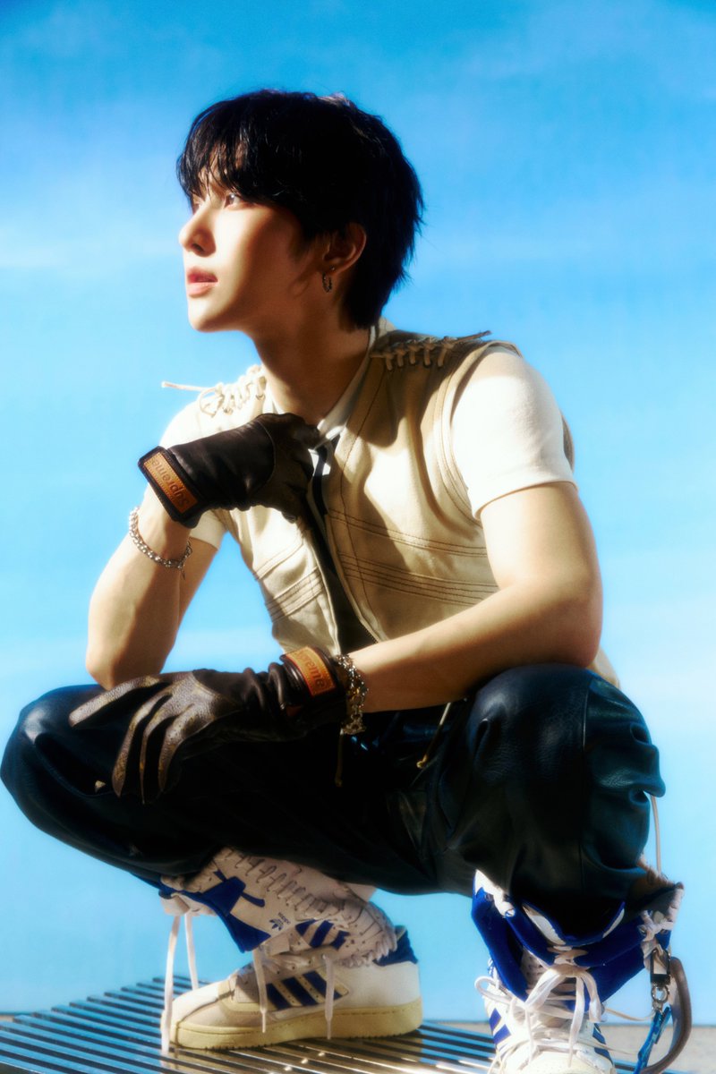 CUBE_NOWZ's tweet image. NOWZ (나우즈) 3rd Single [Play Ball]  

Concept Photo : General VER.
#연우 #YEONWOO 

⚾ 2025. 11. 26. 6PM (KST)

#NOWZ #나우즈 
#PlayBall