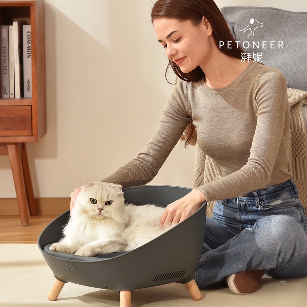 petoneer's tweet photo. Comfort all year round! 🐱Petoneer Cozy Sofa auto-adjusts temp for warm winters &amp; cool summers. App-controlled &amp; energy-saving. Keeps your pet relaxed and healthy.
#SmartPetBed #PetComfort #Petoneer
Learn More: https://t.co/ot5UBeRiXd https://t.co/akFBpczAnW
