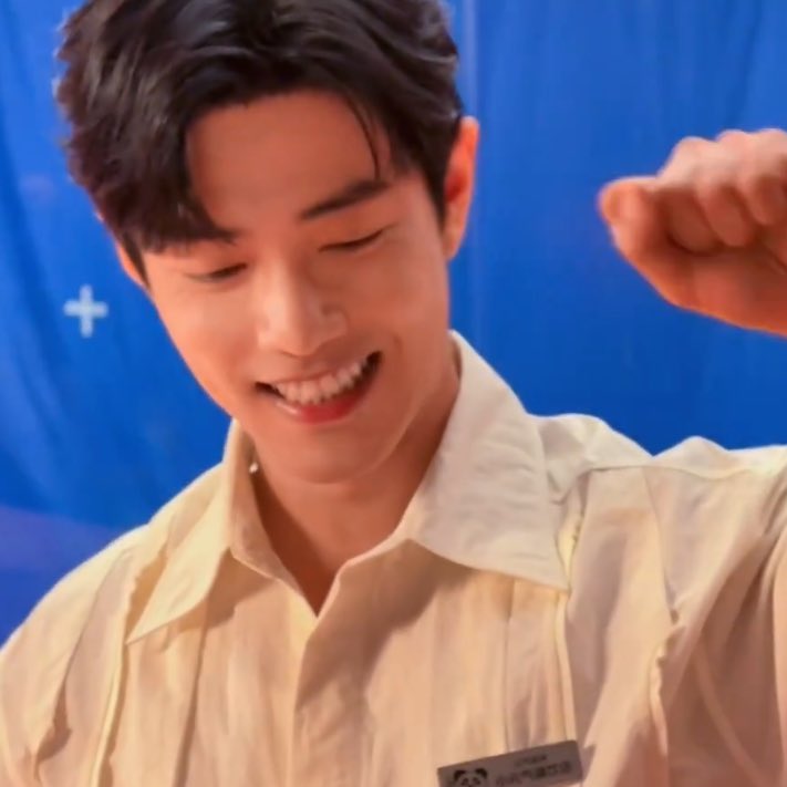 ยอมให้ข่วนเลยเหมียวนี้อะ 😺