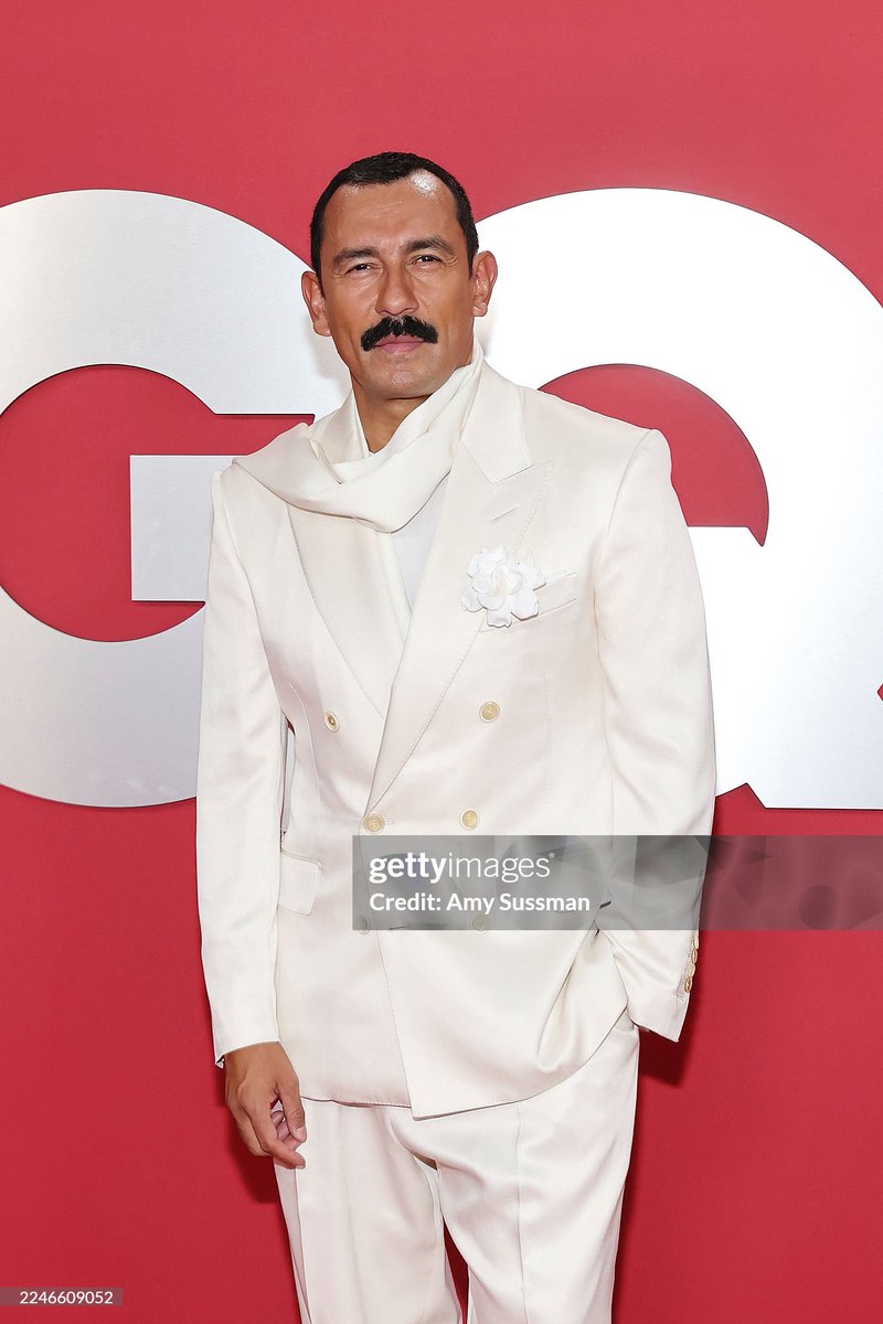 Tom Ford designer Haider Ackermann at the 2025 GQ “Men of The Year” awards! 🖤🔥