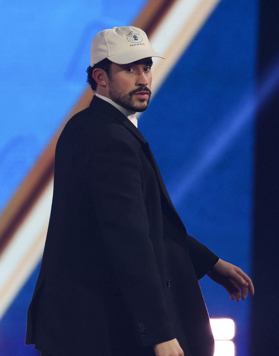 Bad Bunny — Latin Grammys 2025. 🖤