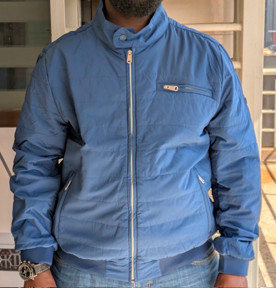 Alottotake's tweet image. When the weather switches, your style shouldn’t.
Our jackets keep you warm, sharp, and ready for anything — 20k UGX only.
Find us at Nankeera Complex, BC38
0700909336 for fast deliveries.
