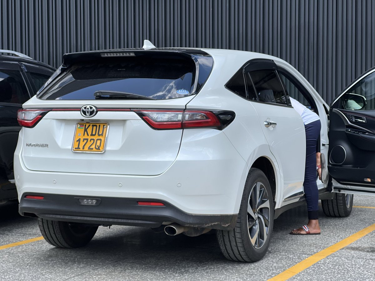 ᴛʀᴀᴠᴇʟ ꜱᴘᴇᴄɪᴀʟɪꜱᴛ 🇺🇬 tweet media