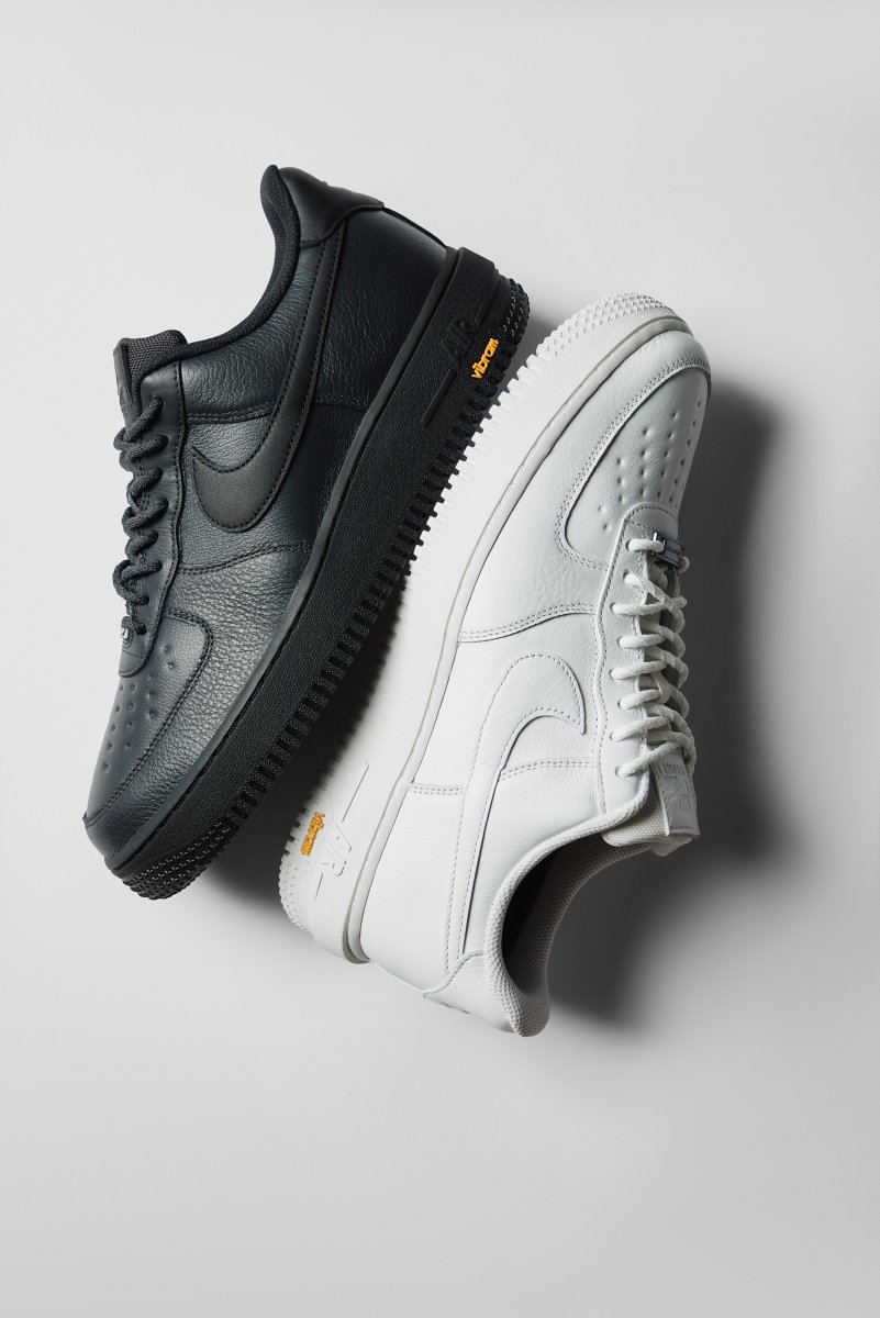 nike air force 1 mid black footlocker