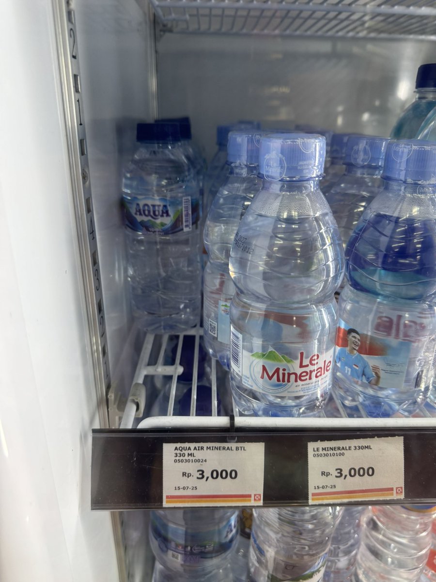 a bottle of water costs 13p in Bali 🇮🇩