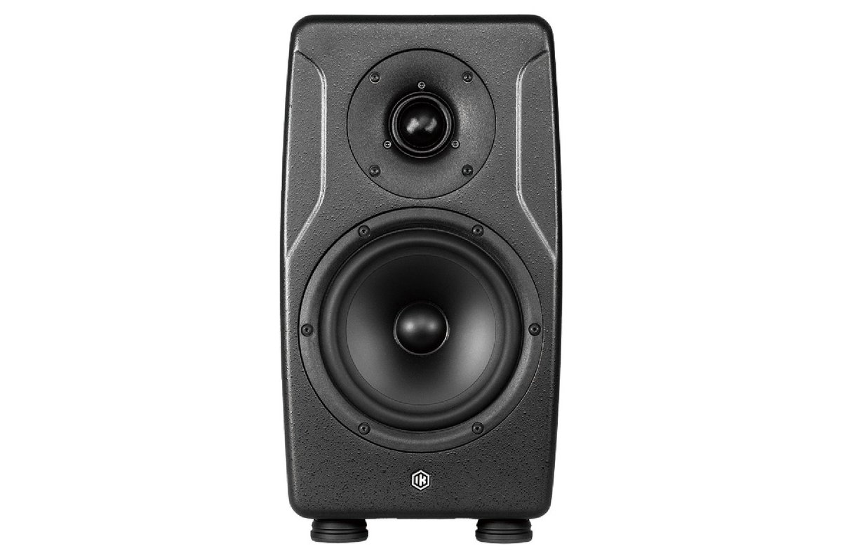 【検証】iLoud Precision 6 MKIIレビュー
／
🔈新設計エンクロージャーとARC Xの実力は？
＼
・バランス良く聴ける広い指向性
・音の解像度が増すARC X補正機能
🔽記事URLは下のリプライからどうぞ
#DTMerさんと繋がりたい 
#スピーカー