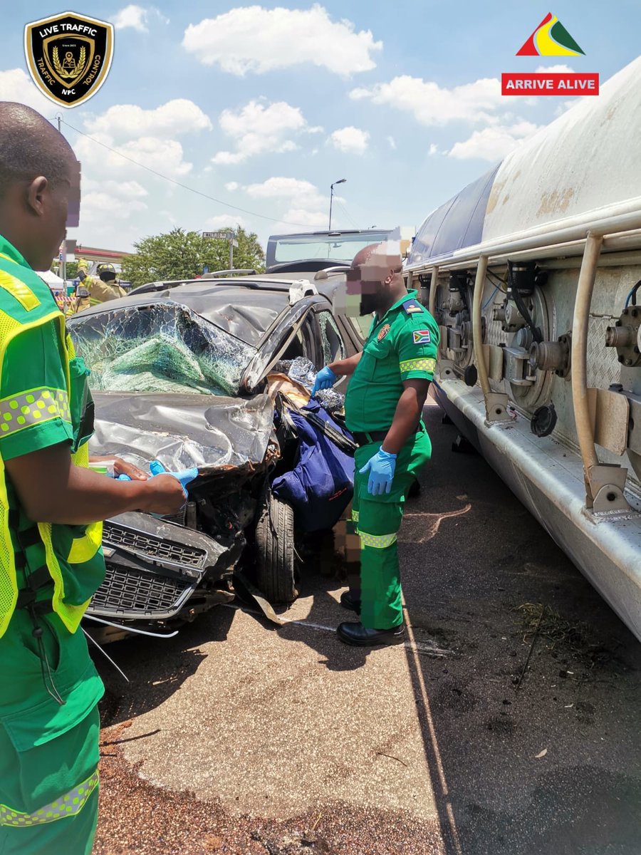 Simulation Exercise Report: Waltloo and Petroleum Road

arrr.co.za/s16Jv

#ArriveAlive #RoadSafety <a href="/LiveTrafficNPC/">Live Traffic</a>