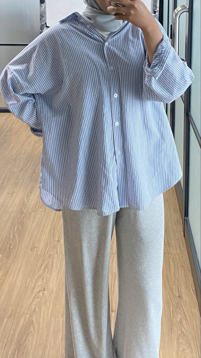 Pipikk18's tweet photo. Comfort OOTD🍃

1. Baju : https://t.co/skXHoxESuG
2. Celana : https://t.co/4grvPHVpnA https://t.co/9dYYVQzcHE