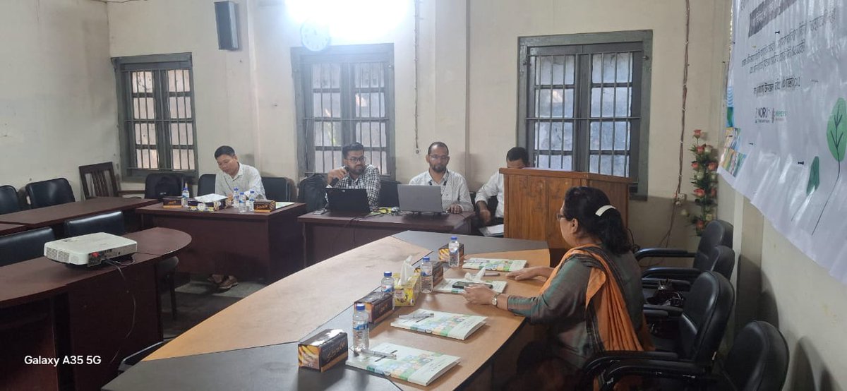 GroupMappers's tweet photo. On 13 November 2025, a Capacity Strengthening and Knowledge Sharing Workshop was held in Bandarban Sadar Upazila, Bandarban District, as part of the Climate Change and Health Project. https://t.co/h6g2Y6y5XY