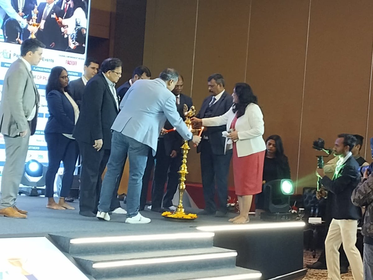 varindiamag's tweet image. We kicked off the event with the traditional lamp-lighting ceremony, igniting energy and inspiration!

#LampLighting #TraditionMeetsTech #EventKickoff #SNA2025