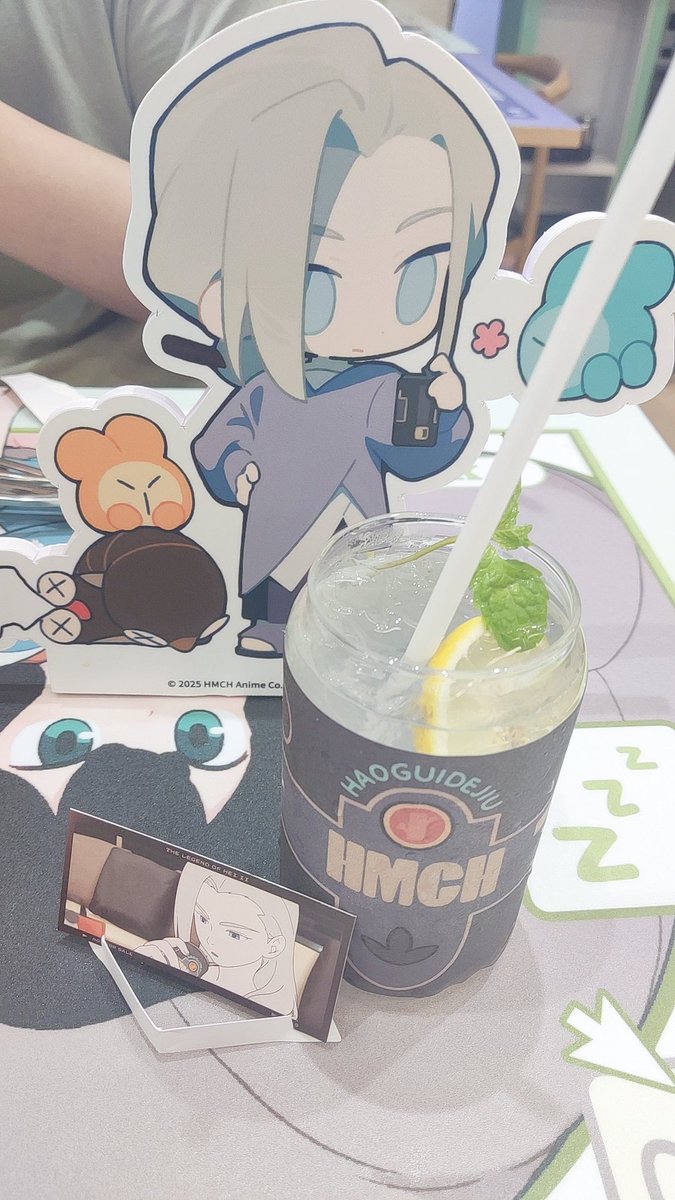 xnxf_17's tweet photo. 喝到了鹿野的酒～ https://t.co/BEoEFg50tX