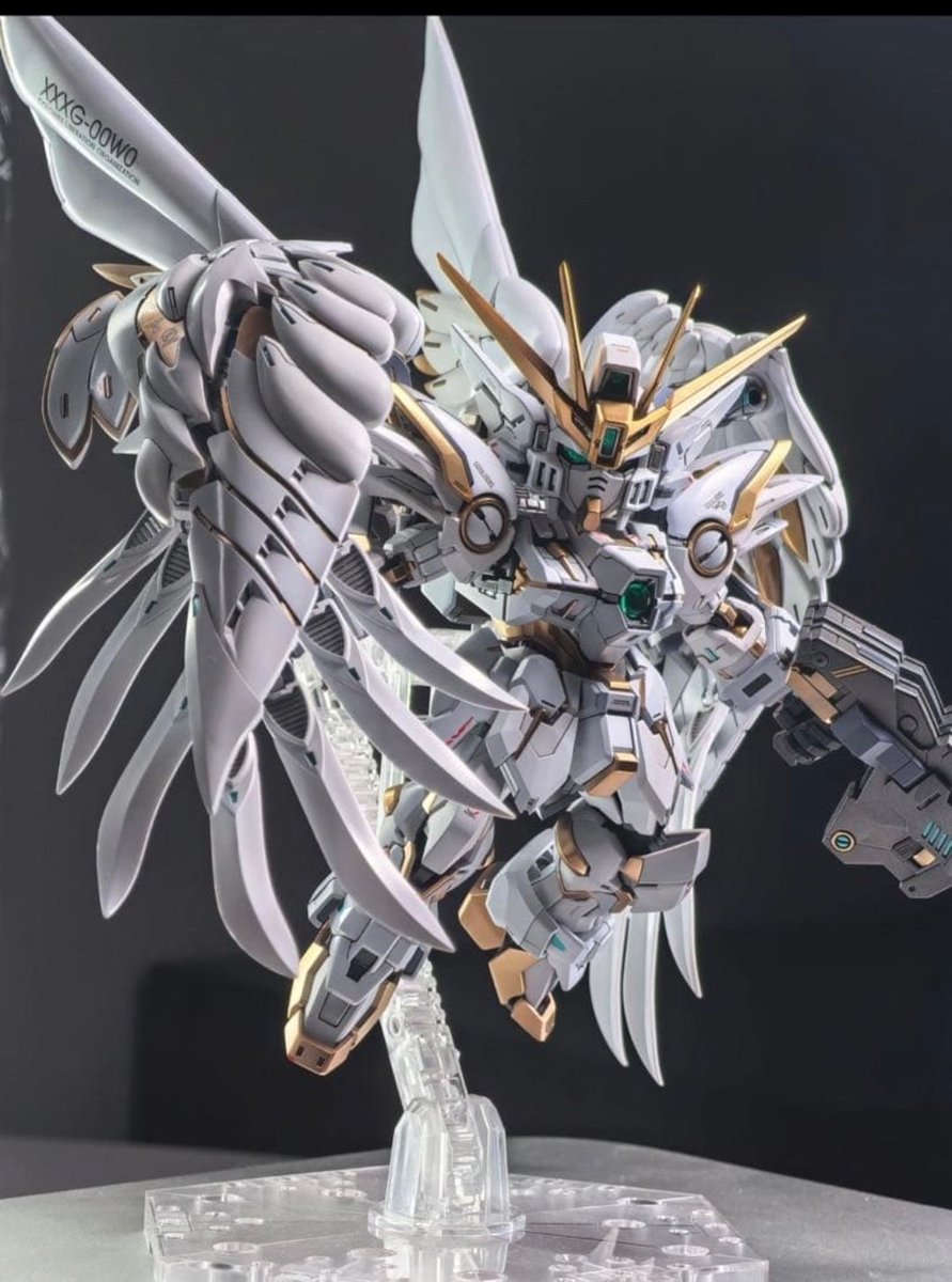 ノイエツバーク(海賊版キット)に配色はスノーホワイトプレリュード