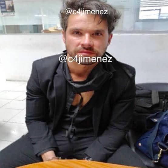violetae76's tweet photo. @Vivitoes @EleazarGomez33 DEBERIA DE DECEPCIONARTE MÁS DEFENDER A UN FEMINICIDA EN POTENCIA!! https://t.co/JdM9DMx0IR