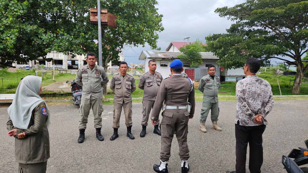 ppi_pusong's tweet image. #SahabatBahari, Kunjungan dari Petugas Tindak Internal @SatpolPPaceh  dalam rangka pengawasan, pembinaan, dan penegakan disiplin internal ASN yang ditempatkan di @ppi_pusong. Bersama Kita Bisa 💪
@DkpAceh 

📷Tim @ppi_pusong