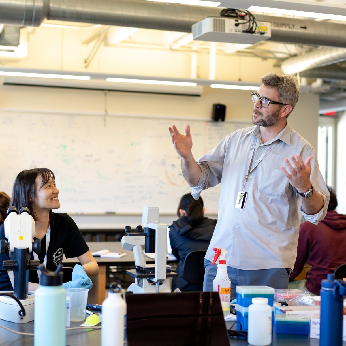 MBLScience's tweet image. “Gee, they almost look like droplets!” Cliff Brangwynne describes the game-changing observation of condensates forming in cells in the 2008 MBL Physiology course. youtu.be/NHVQi3G0oEw?si…

📸: Dee Sullivan