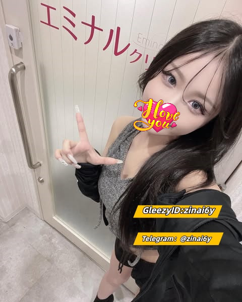 xinggu16's tweet photo. 名前： 桃李（とうり）Tori
身長： 160cm
体重： 45kg
バスト： Eカップ
年齢： 20歳

勤務時間： 17:00〜23:00

コース料金：
・60分：¥72000
・120分：¥120000 https://t.co/KKdhI9ONBs