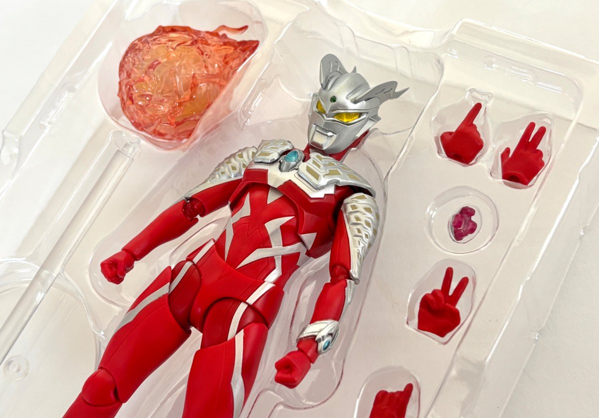 S.H.Figuarts ウルトラマンゼロ ワイルドバースト セブンの息子感一番 