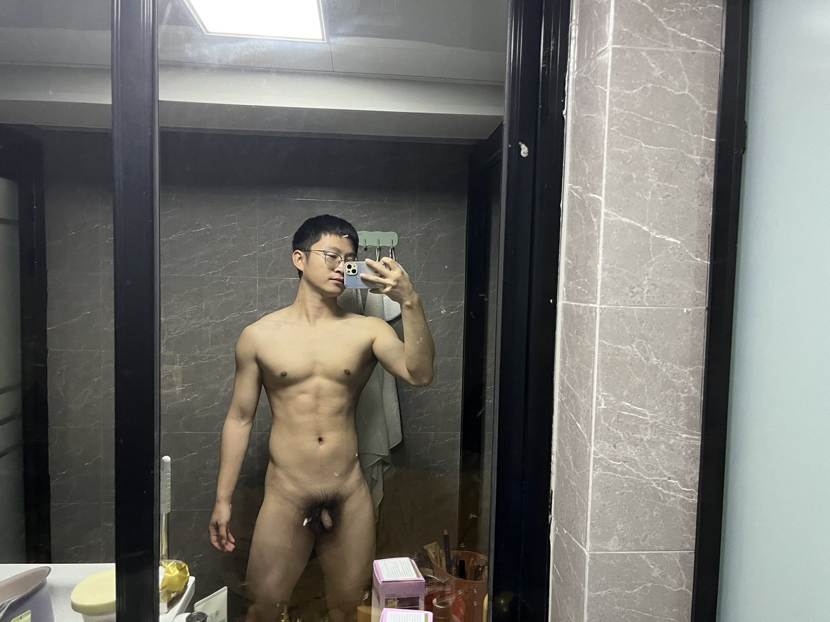 是个肌肉男 tweet media