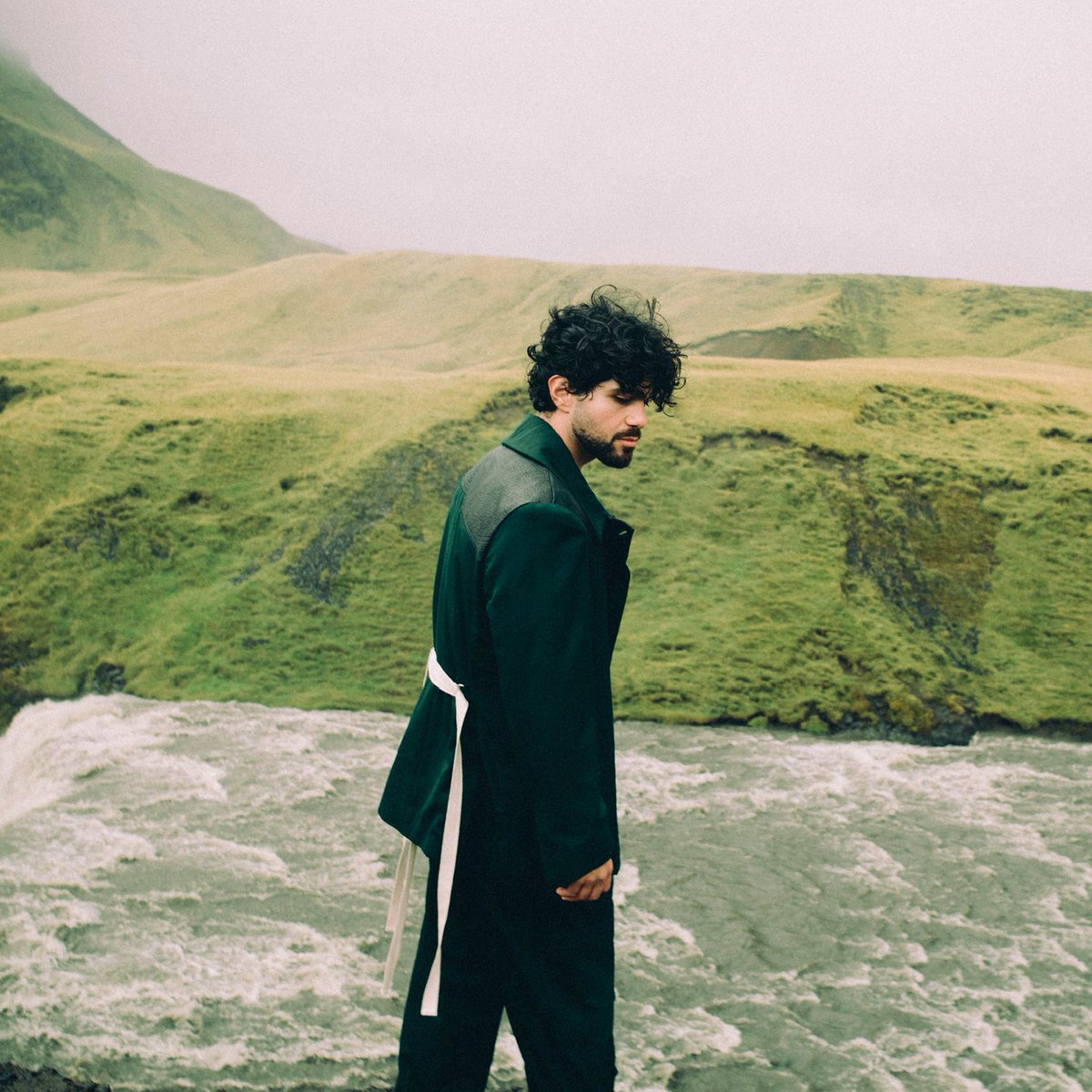 GLASS JAW

The album is out now, everywhere 

aries.lnk.to/glassjaw