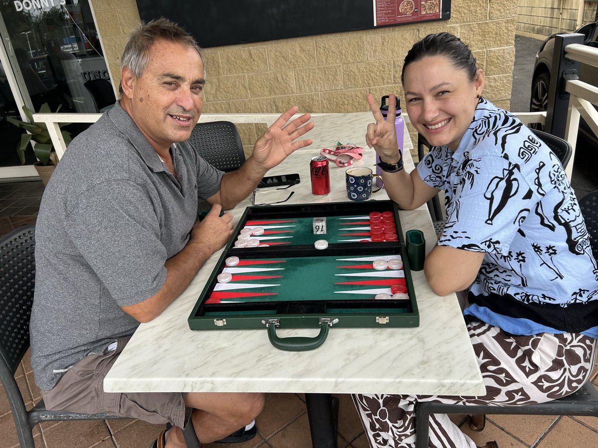 AuBackgammon's tweet image. PUB BACKGAMMON 

Merrimac Tavern every Wednesday evening starting at 6.00 pm sharp 

Format: Swiss pairing ( less experienced players are paired against each other and advanced/ expert players are also paired off against each other). This ensures every player has an equal chance