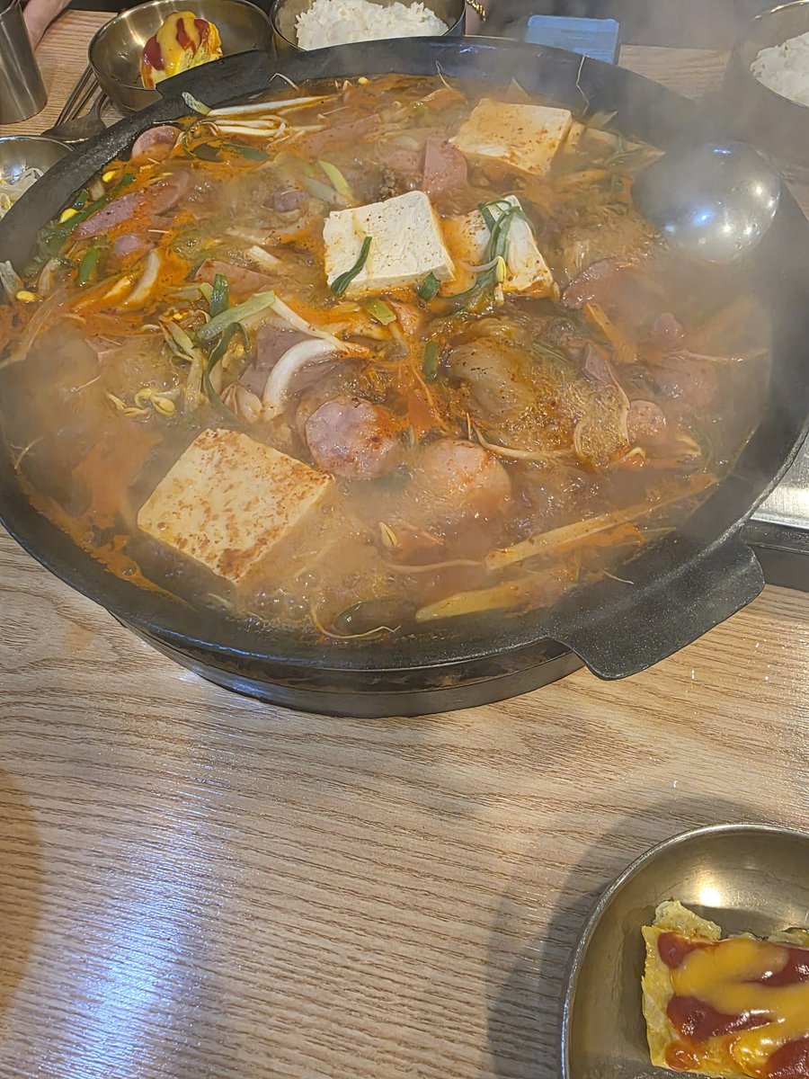 이제는 정들었던 everlyn 얍핑을 멈출 생각입니다.

이유로는
1. 마쉐 떨어져서 할맛안남

2. 이거 다시올릴빠에 딴거하는게 효율적

3. 열심히해서 올린다해도 지금보상보다 큰 차이가 날것같지않음

3가지입니다.

이젠 에벌린 멈추고 평소에 관심있던
<a href="/openmind_agi/">OpenMind</a> 얍핑해보려합니다.