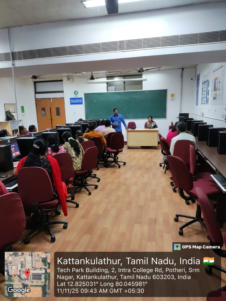 SoC_SRMIST's tweet image. 💻🎬 Workshop Success! “Visual Storytelling: From Static Designs to Dynamic Reels” by DSBS, School of Computing, SRMIST empowered students with hands-on skills in Canva &amp;amp; video reel creation 🎨🎥
Creativity meets technology! 🚀
#SRMIST #DSBS #SchoolOfComputing #VisualStorytelling