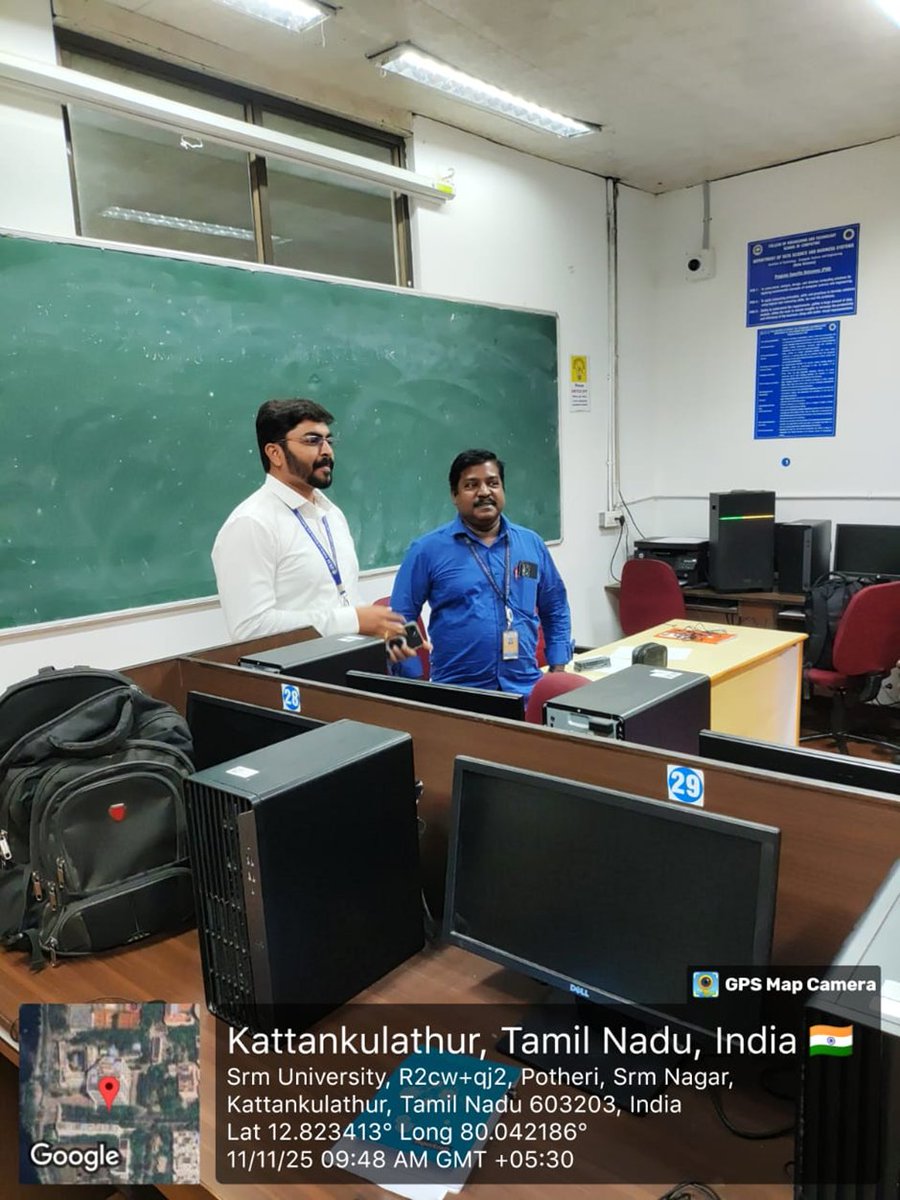 SoC_SRMIST's tweet image. 💻🎬 Workshop Success! “Visual Storytelling: From Static Designs to Dynamic Reels” by DSBS, School of Computing, SRMIST empowered students with hands-on skills in Canva &amp;amp; video reel creation 🎨🎥
Creativity meets technology! 🚀
#SRMIST #DSBS #SchoolOfComputing #VisualStorytelling