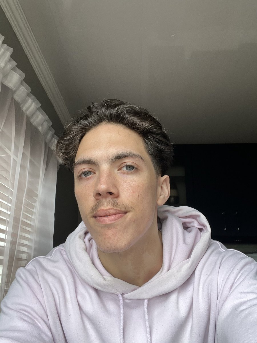 Dylan_hansen0's tweet photo. Life update. Hair is short now #friday #faded https://t.co/3aaoEVNcIj