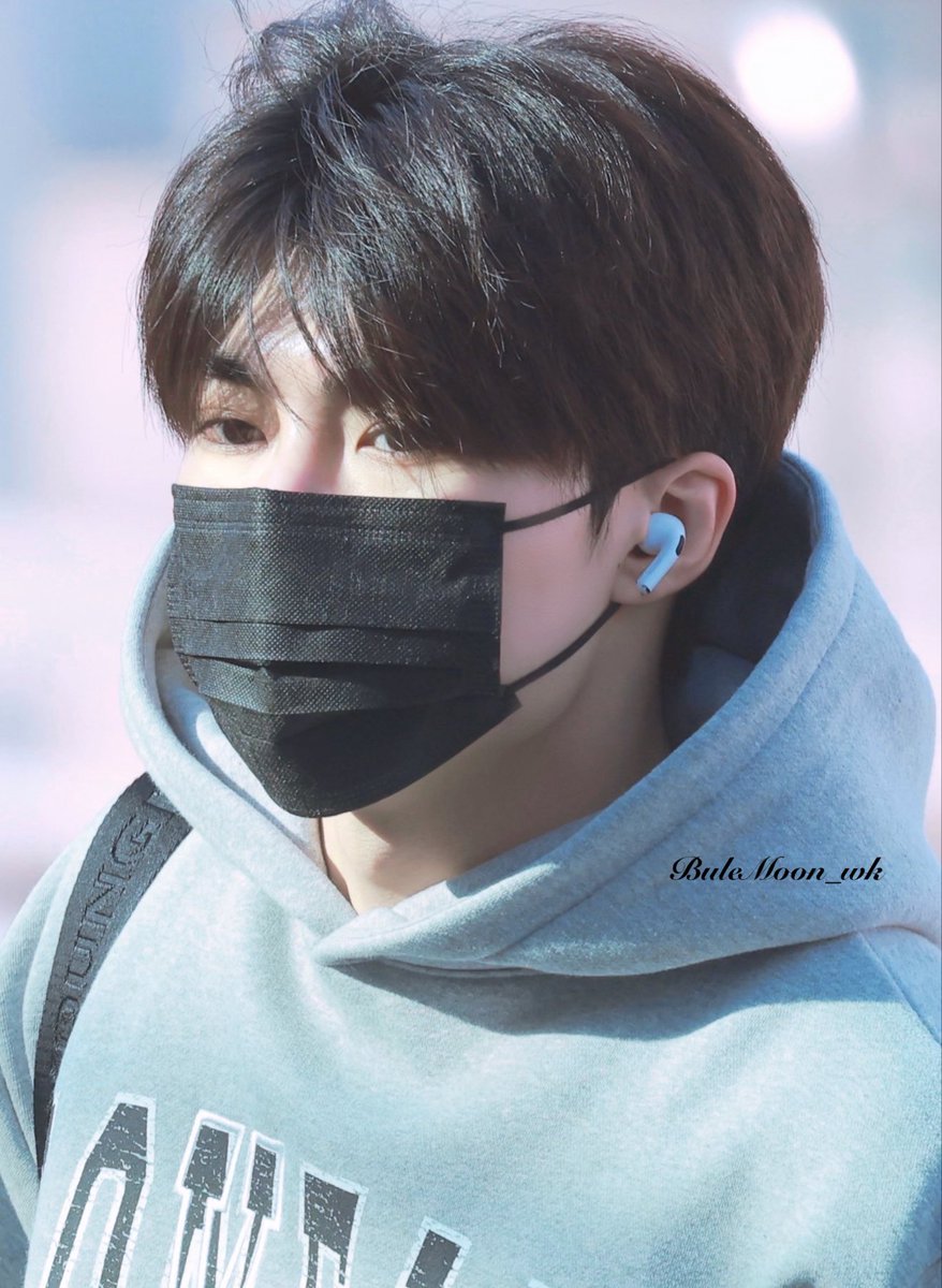 251113✈️ HQ

#PARKGUNWOOK #박건욱 #朴乾煜 #朴乾旭 #パクゴヌク #ZEROBASEONE #ZB1 #제로베이스원 #제베원