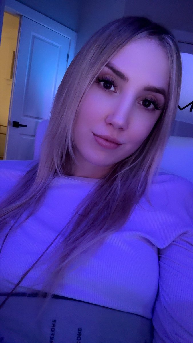 Omg I’m playing COD 

twitch.tv/ily_blush