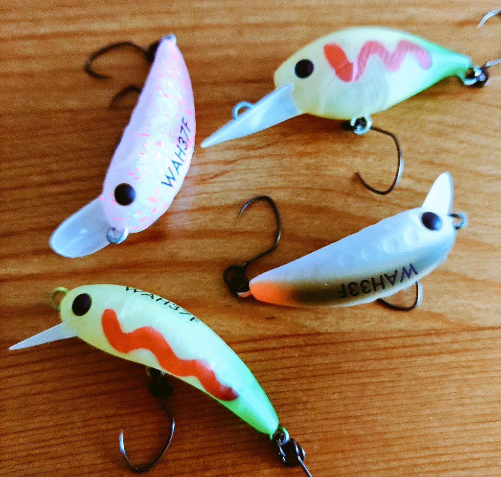 muneto_h's tweet photo. 時間がなかったので、欲しかったものだけ買って帰りました😊
もっとゆっくりしたかったな~
明日、遊水園で使ってみます。
#BGROUND
#FishHook
#新宿高島屋
#ラッキークラフト https://t.co/bytEW2QsOf