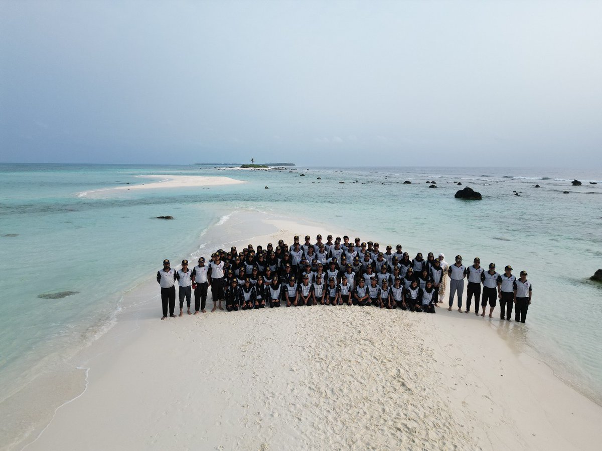 GP_HQ_EKM_NCC's tweet photo. Day 18 at Kalpeni Island began at the Northern Tip, where cadets gathered with the soft sea breeze and long white sands stretching around them — a quiet, refreshing start to the day.
The forenoon took them to the School Conference Hall for an insightful Coral Restoration Lecture by Dr. Idrees Babu, opening their eyes to how delicate and precious Lakshadweep’s underwater world truly is.
#LakshadweepNCCRally #KalpeniIsland #IslandDiaries #CoralConservation #NCC #Lakshadweep
@HQ_DG_NCC @IN_HQSNC @Jovi65170033 @NCC_KER_LAK_DTE @Brihitjuneja @BrijeshMT7