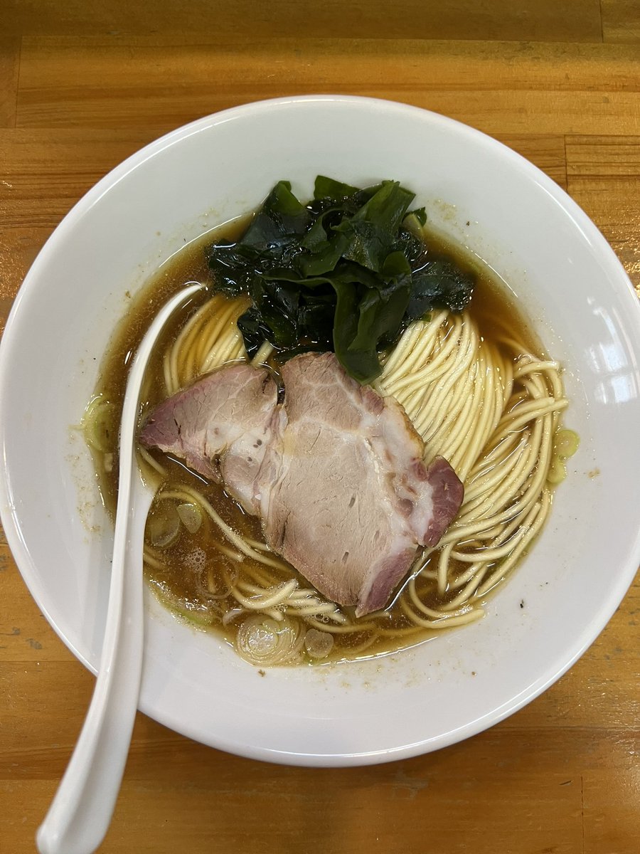 Jun0707_EN's tweet photo. 勉強垢にラーメンは載せづらいので、こっちへ最近食べたラーメンを

つくばの「イチカワ」というお店

以前はめっちゃラーメン食べ回っていましたが、代謝が悪くなってきてから控えるようになりました🫠

#ラーメン #イチカワ https://t.co/mj08nFinZ1