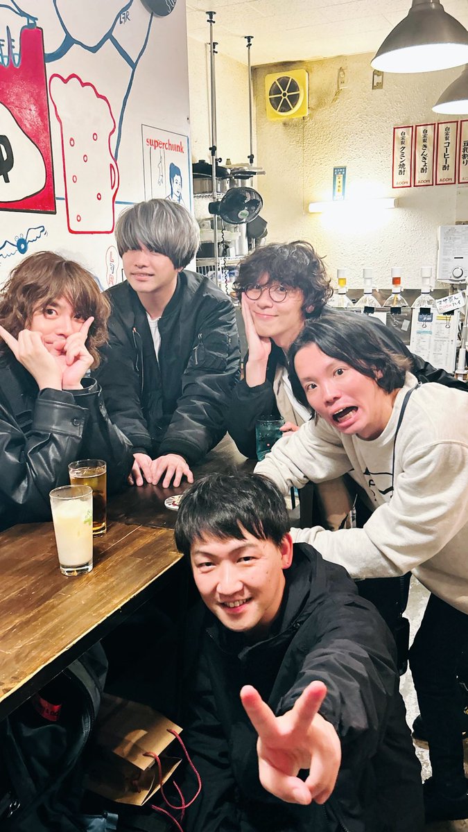 久々の二日酔いエグない？
みんなありがとう！10周年ありがとう！