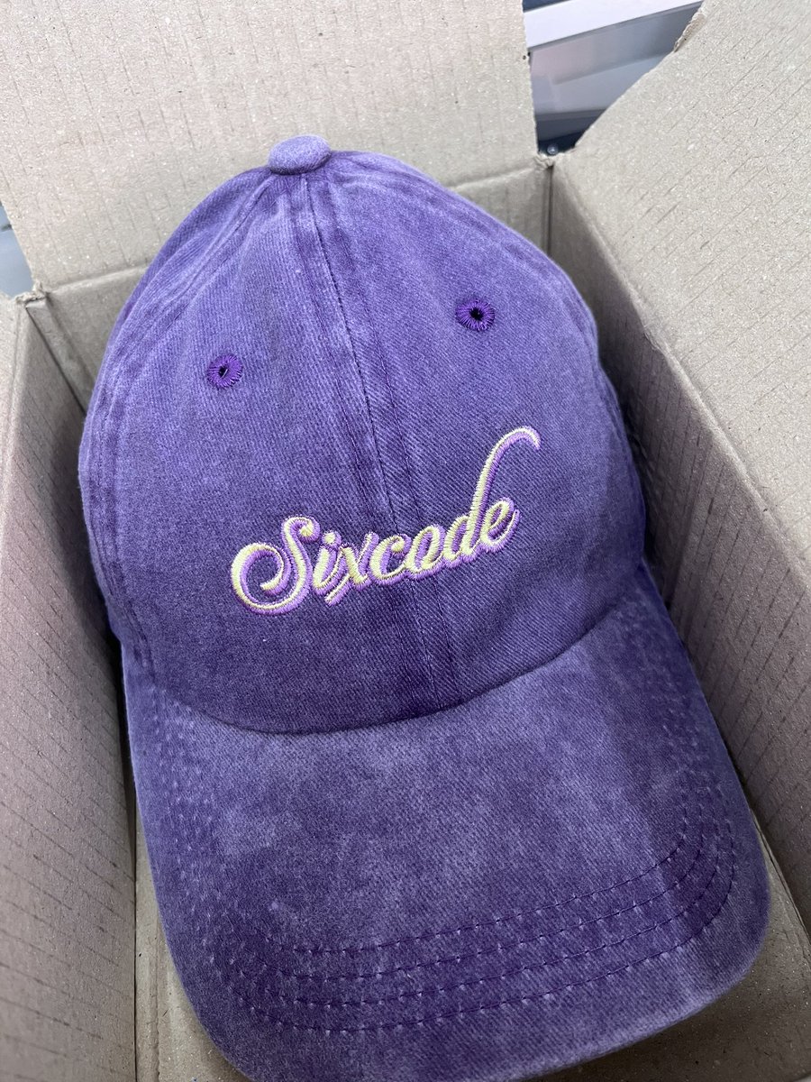 bespacear's tweet image. เหยยยพี่เค้ามาแล้วว สวยอะ ตอนอันบอกซ์มีแต่คนชม ละหนูนั่งยิ้มเขินตั้งแต่เห็นกล่อง บ้าจริงง 🥰
#แม็กกี้บาส #sixcode