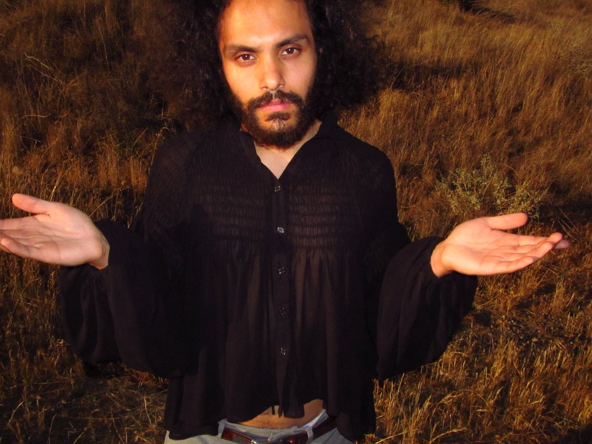 Om_rLo's tweet image. life continues. do what makes you happy. 
#underground #dreamcore #olop #la