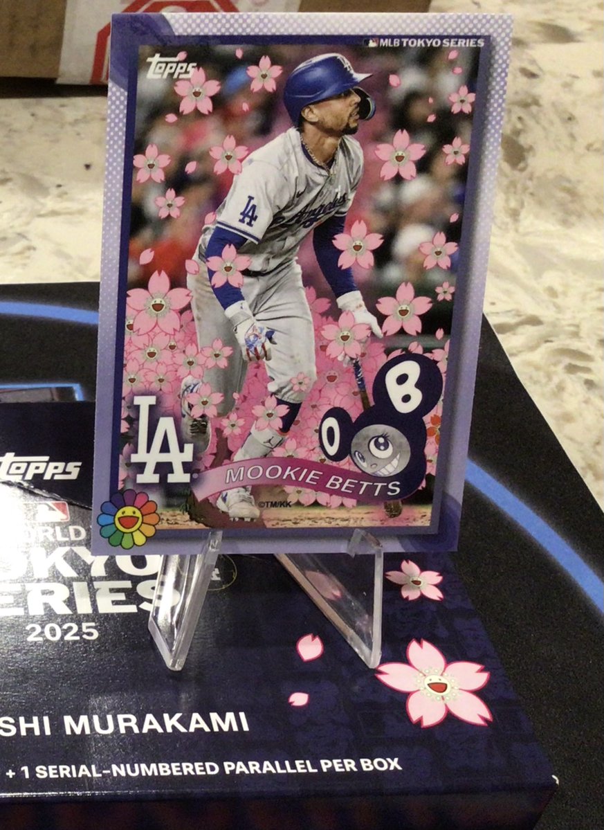 Today‘s first giveaway - 2025 Topps Tokyo Series Mookie Betts
#Giveaway #Dodgers
Like ✅Follow✅Repost✅