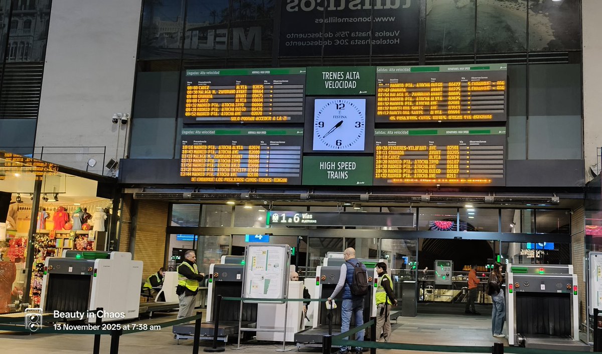 chao_mbogho's tweet image. Yesterday I took the high speed train from Sevilla to Barcelona. 😄 Let's just say that modern and accessible public transport is a very very good thing.