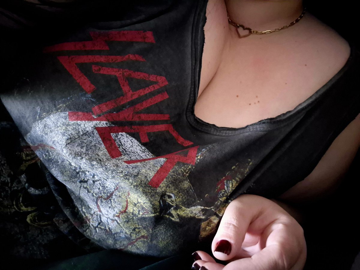 bellrunya's tweet image. Fuckin' Slayer! 🖤

#bandshirtfriday #slayer